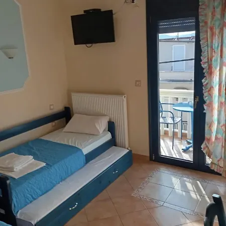 Apartment Nea Peramos *